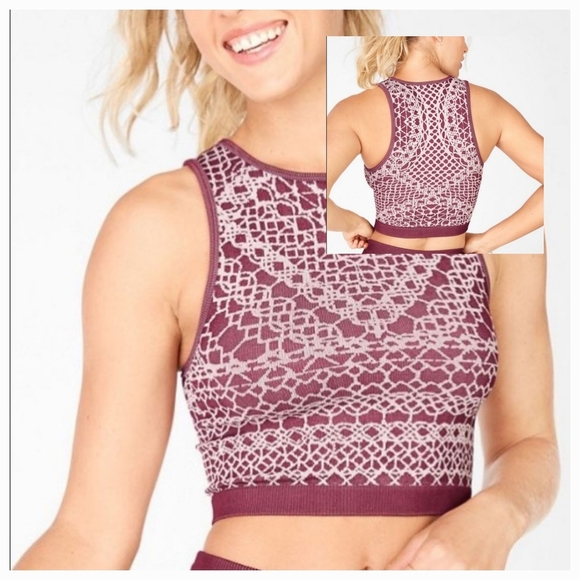 Fabletics | Tops | Fabletics Veranda Burgundy White Seamless Cropped ...